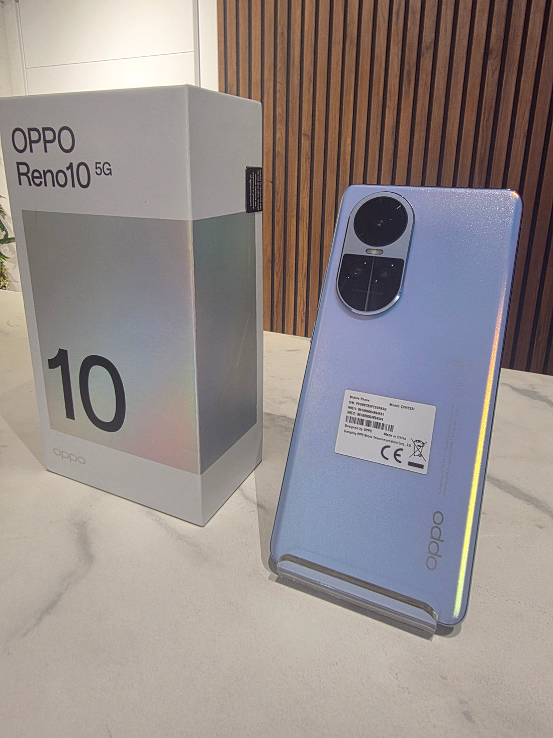 Oppo Reno10 5g, 8/256, Azul. Exposición