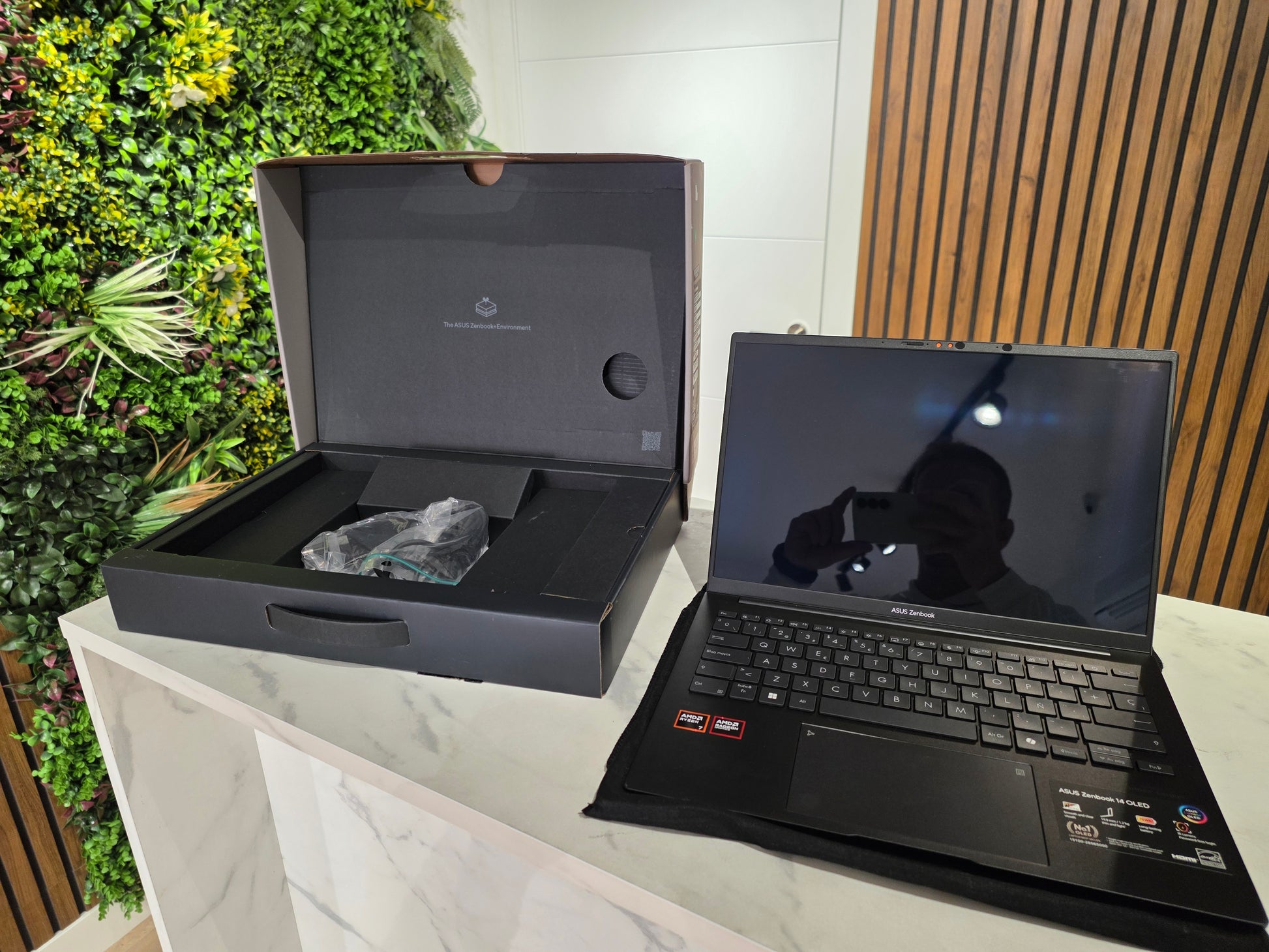 ASUS ZENBOOK 14 OLED, 16 GB, 512 SSD, RYZEN 7