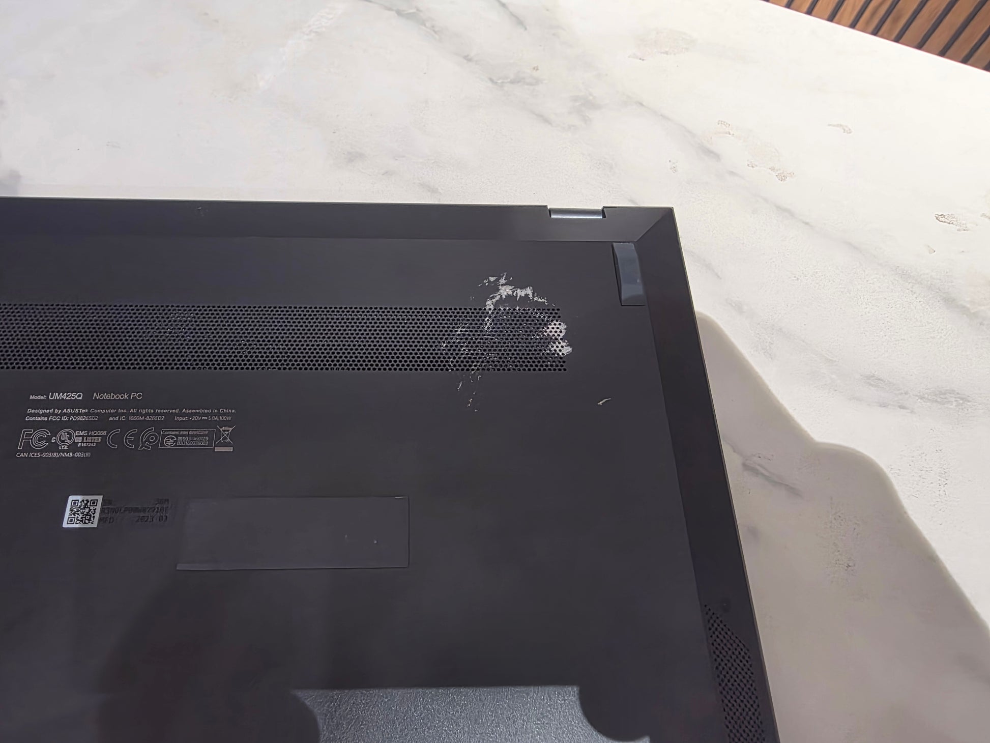 ASUS Zenbook 14 UM425QA-KI252, Ryzen 7, 16GB, 512GB SSD, 14", oferta