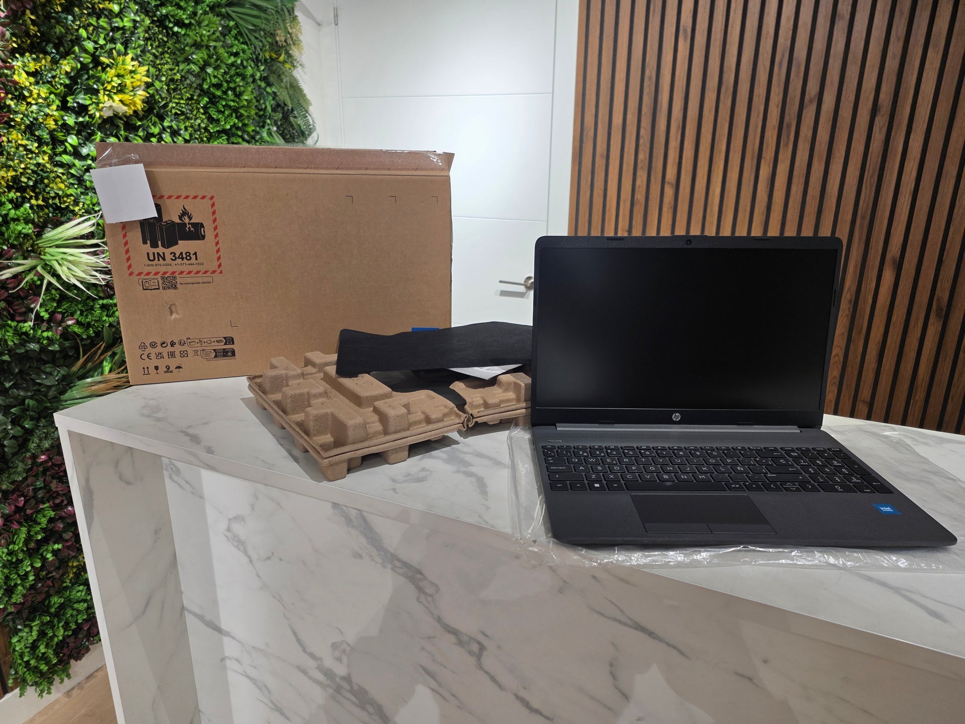 Portátil HP 250 G9 AD1E9ET Intel Celeron barato